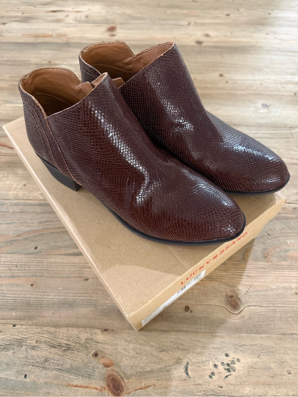 Lucky Brand Barlina Ankle Booties, Dark Brown Snake Print, 7 1/2, EUC